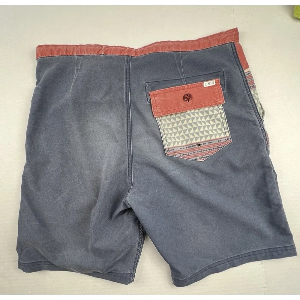 KATIN Mens Board Shorts Size 32 Blue Red Geometric Surf Swim Beach Coastal